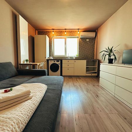 Neo - Trei - Cosy Studio Temeşvar Dış mekan fotoğraf